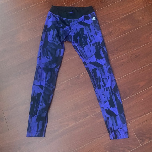 Adidas Climawarm Women's Activewear Leggings - Size Medium - Picture 1 of 2